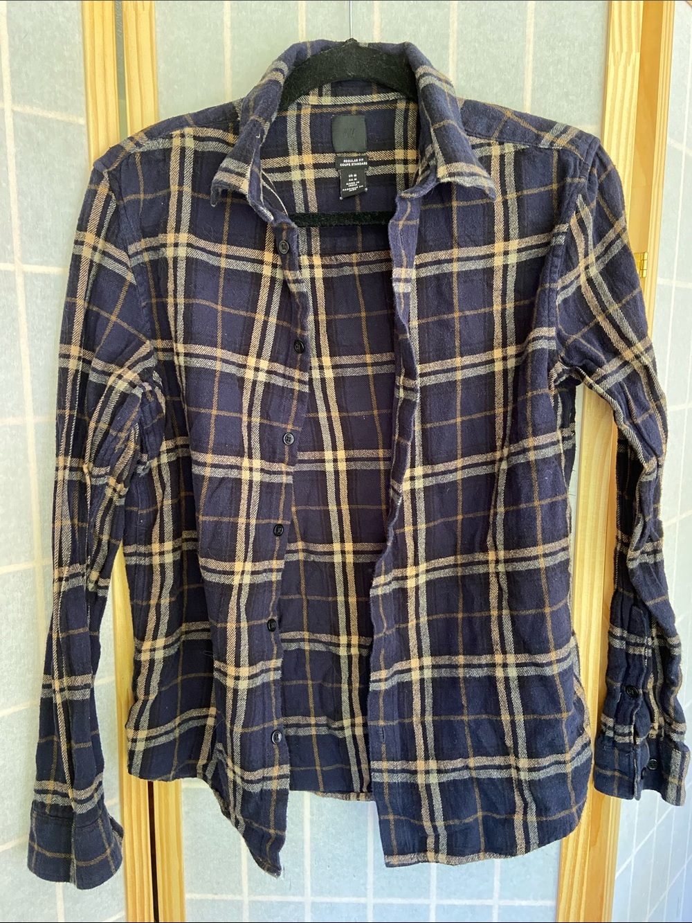 H&M Blue Plaid/Flannel Top (M)